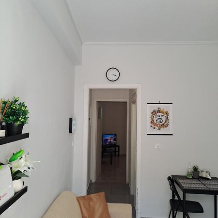 Lysandros Comfortable Apartments In Athens, Near The Metro ภายนอก รูปภาพ