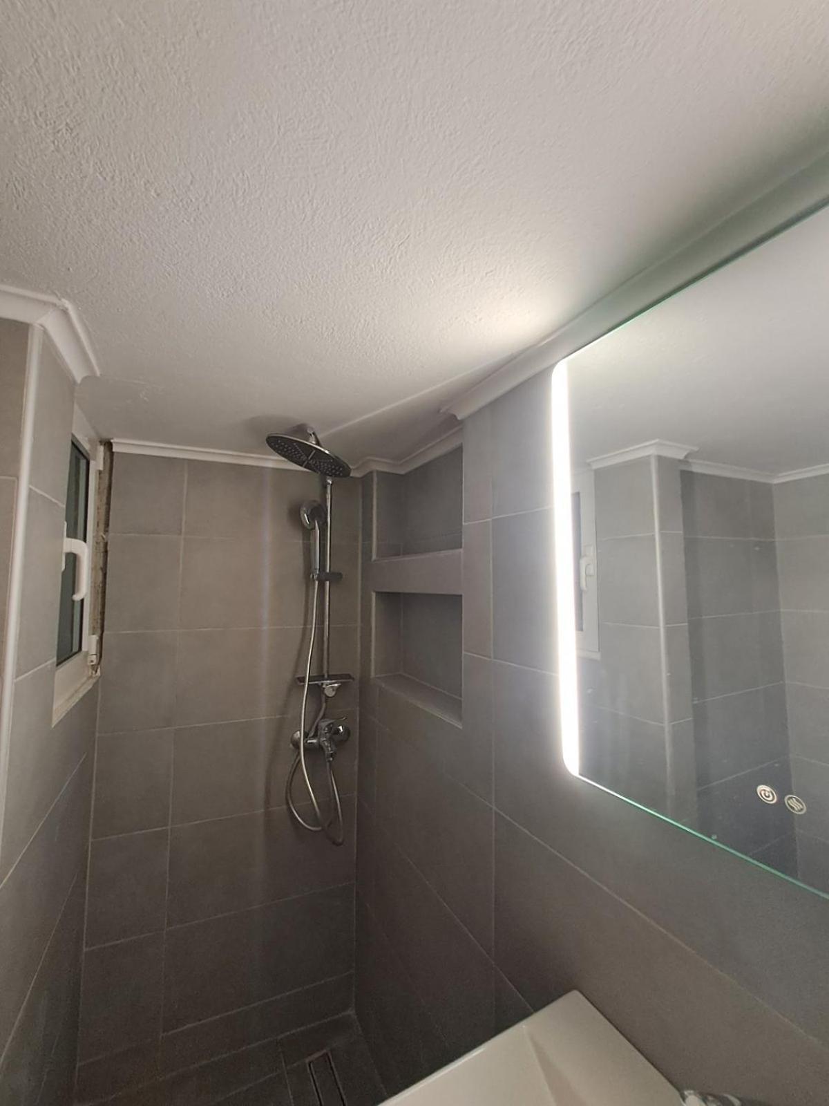 Lysandros Comfortable Apartments In Athens, Near The Metro ภายนอก รูปภาพ