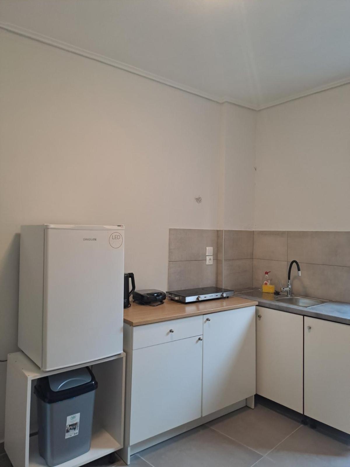 Lysandros Comfortable Apartments In Athens, Near The Metro ภายนอก รูปภาพ